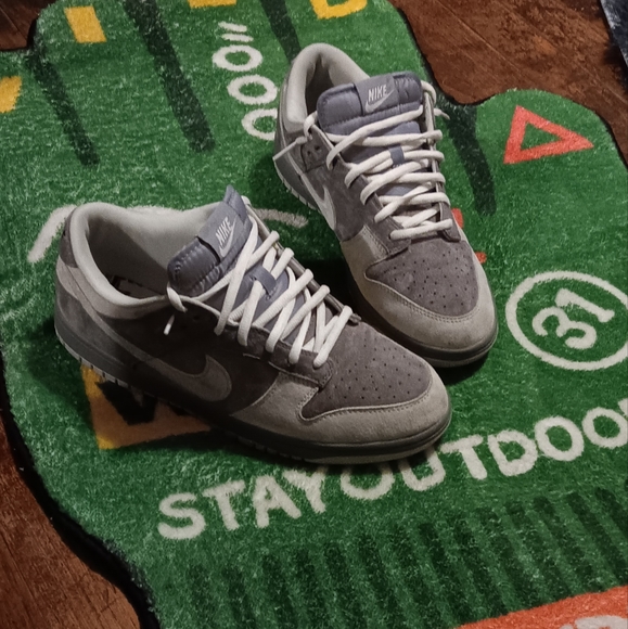 Otomo Katsuhiro x Nike SB Dunk Low "Steamboy OST" - Picture 8 of 13